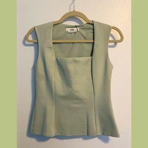 Light Green Sleeveless Top | Size M